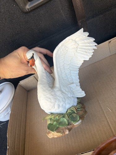 Swan figurine - swan,